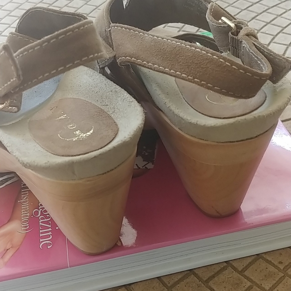 EARTHIES SUEDE WEDGE - Picture 3 of 6